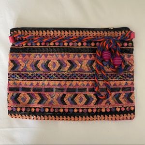 Multicolor sequin clutch